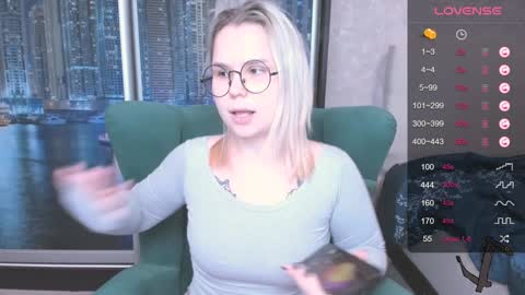 Snapshot of miray_kuriyama chatting on 12/13/24, 07:43 Kira online show from 12/13/24, 07:43