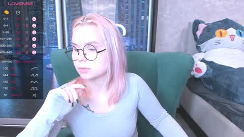 Snapshot of miray_kuriyama chatting on 01/10/25, 07:21 Kira online show from 01/10/25, 07:21