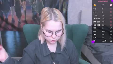 Snapshot of miray_kuriyama chatting on 02/23/25, 06:45 Kira online show from 02/23/25, 06:45