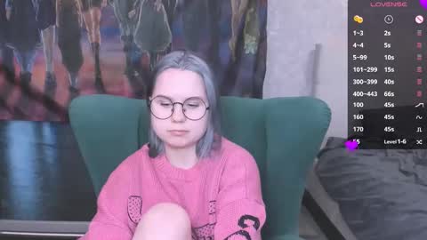 Snapshot of miray_kuriyama chatting on 02/26/25, 09:05 Kira online show from 02/26/25, 09:05