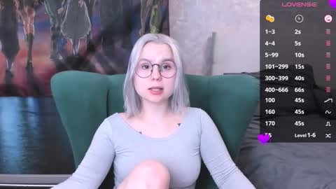 Snapshot of miray_kuriyama chatting on 03/11/25, 08:20 Kira online show from 03/11/25, 08:20