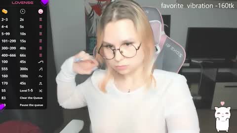 Snapshot of miray_kuriyama chatting on 09/14/25, 06:07 Kira online show from 09/14/25, 06:07