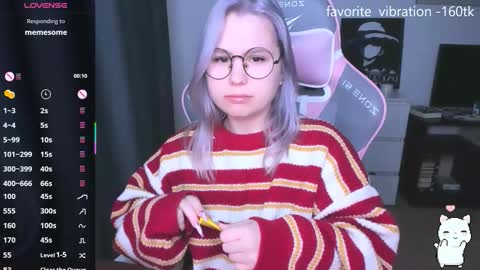 Snapshot of miray_kuriyama chatting on 11/29/25, 08:56 Kira online show from 11/29/25, 08:56