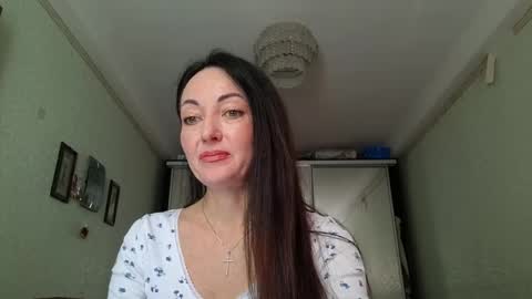 Snapshot of mirelisse chatting on 04/25/26, 07:44 Christina online show from 04/25/26, 07:44