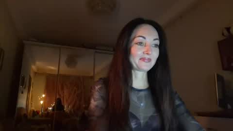 Snapshot of mirelisse chatting on 04/27/26, 07:23 Christina online show from 04/27/26, 07:23