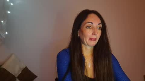 Snapshot of mirelisse chatting on 05/19/26, 08:48 Christina online show from 05/19/26, 08:48