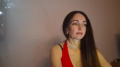 Snapshot of mirelisse chatting on 06/07/26, 08:56 Christina online show from 06/07/26, 08:56