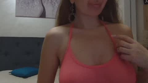 Snapshot of miriam04 chatting on 01/20/25, 09:43 miriam04 online show from 01/20/25, 09:43