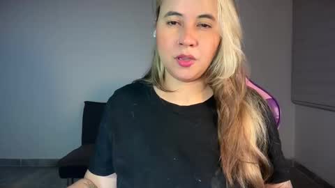 Snapshot of mirilinda chatting on 04/02/26, 03:37 mirilinda online show from 04/02/26, 03:37