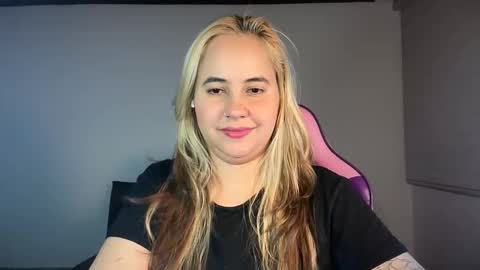 Snapshot of mirilinda chatting on 04/09/26, 04:56 mirilinda online show from 04/09/26, 04:56