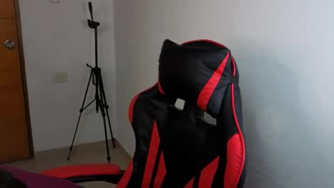 mirko_xx online show from 03/25/26, 01:55