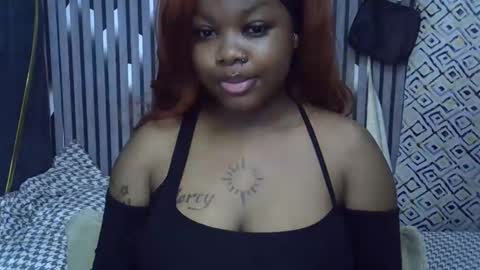 mirror_254 online show from 11/19/25, 05:18