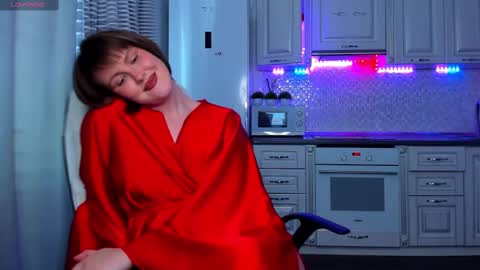 Snapshot of mirrorofsoul chatting on 02/26/25, 08:15 Shelley online show from 02/26/25, 08:15