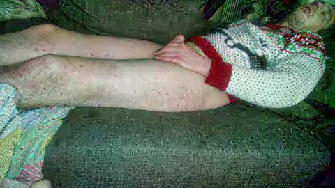 Snapshot of mirtoblack chatting on 12/31/24, 01:47 mirtoblack online show from 12/31/24, 01:47