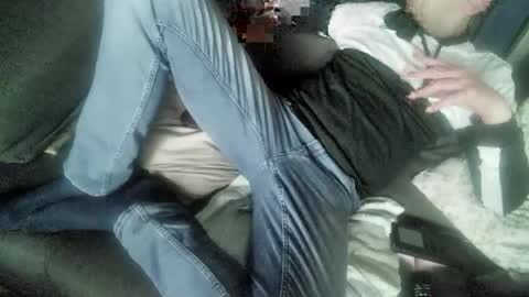 Snapshot of mirtoblack chatting on 09/17/25, 11:17 mirtoblack online show from 09/17/25, 11:17