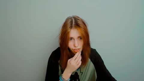 Snapshot of misaki_chan_ chatting on 10/29/25, 11:06 misaki_chan_ online show from 10/29/25, 11:06