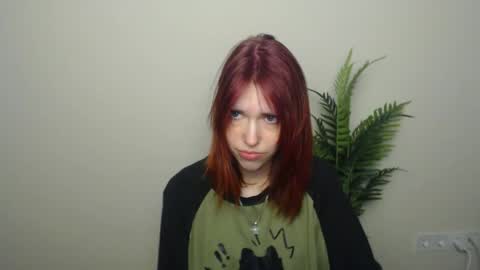 Snapshot of misaki_chan_ chatting on 05/20/26, 09:32 misaki_chan_ online show from 05/20/26, 09:32
