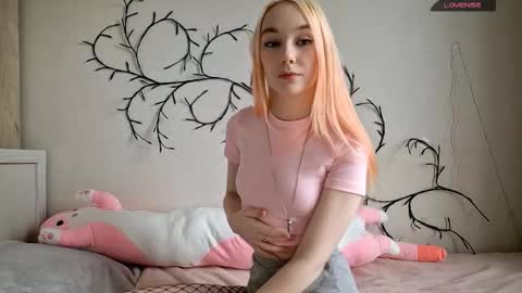 MisaMew online show from 02/27/26, 08:14