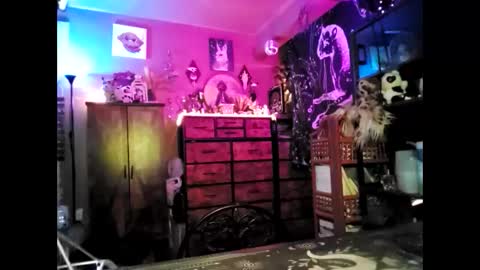 Snapshot of misandrakinx chatting on 10/25/25, 09:53 misandrakinx online show from 10/25/25, 09:53