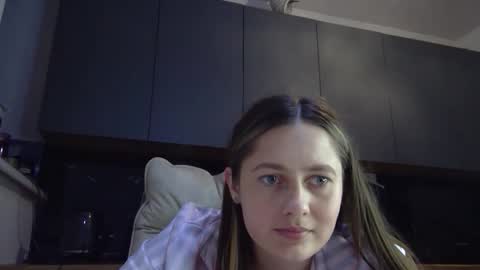 Snapshot of mishel_miss chatting on 04/20/26, 09:49 mishel_miss online show from 04/20/26, 09:49