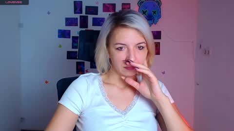 Mishelle online show from 11/30/25, 07:45