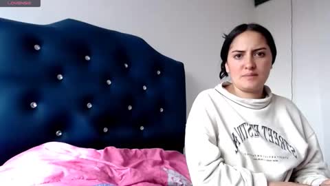 Snapshot of misnicol chatting on 04/07/26, 01:11 Nicol online show from 04/07/26, 01:11