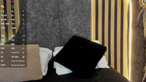 Snapshot of miss10_antonella chatting on 02/05/25, 01:11 Antonella online show from 02/05/25, 01:11