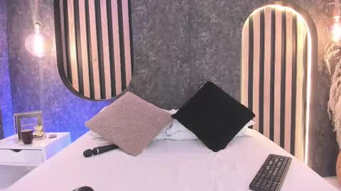 Snapshot of miss10_antonella chatting on 03/10/25, 08:34 Antonella online show from 03/10/25, 08:34