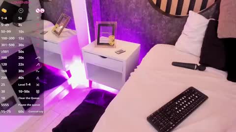 Snapshot of miss10_antonella chatting on 03/11/25, 11:48 Antonella online show from 03/11/25, 11:48