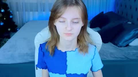 Alisa NONNUDE online show from 01/16/26, 08:40