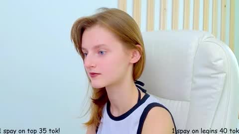 Snapshot of miss___alisa chatting on 03/15/26, 12:44 Alisa NONNUDE online show from 03/15/26, 12:44