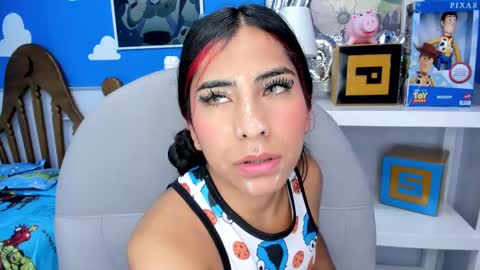 Snapshot of miss___allison chatting on 02/17/25, 02:04 Allison online show from 02/17/25, 02:04