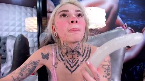 miss___angel online show from 02/26/25, 09:16