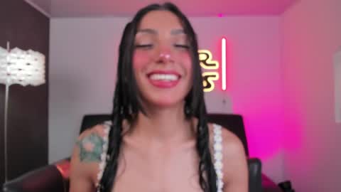 Snapshot of miss___evangeline chatting on 06/24/26, 02:32 Evangeline online show from 06/24/26, 02:32