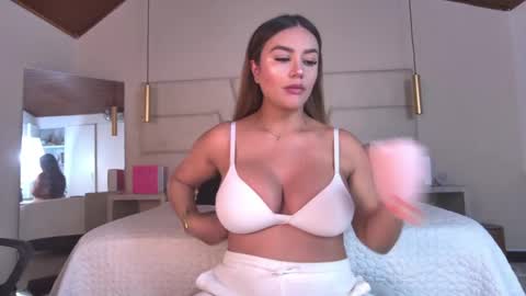 miss__ary_ online show from 05/02/26, 12:10