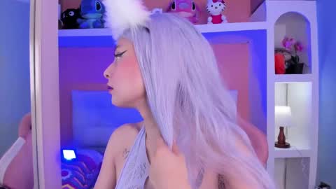 Lunna online show from 09/29/25, 11:04