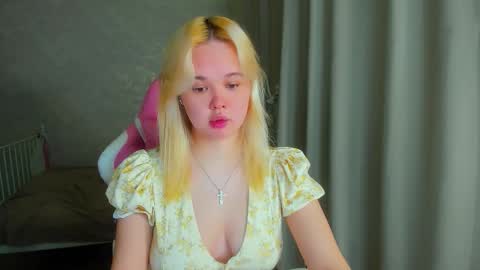 Snapshot of miss__selena chatting on 02/28/26, 07:15 miss__selena online show from 02/28/26, 07:15