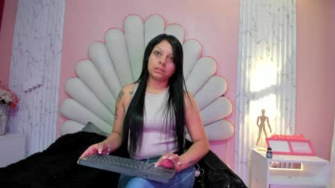 Snapshot of miss__star_ chatting on 05/26/26, 03:08 miss__star_ online show from 05/26/26, 03:08