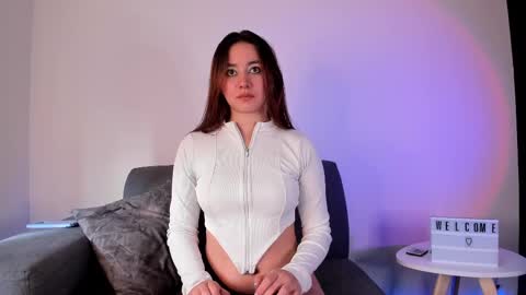 Alexa Sarmiento online show from 02/17/25, 01:10