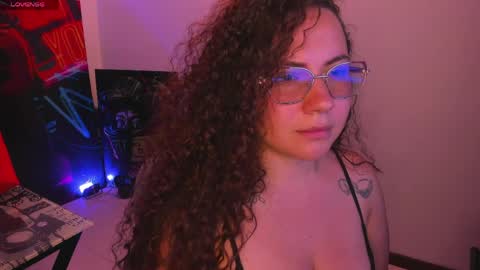 Snapshot of miss_alisse chatting on 04/02/26, 06:44 miss_alisse online show from 04/02/26, 06:44