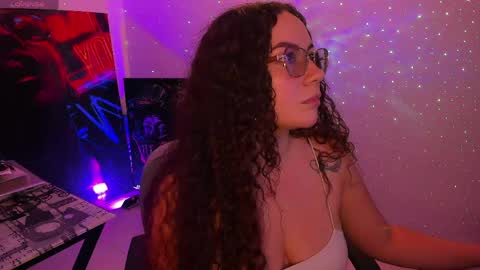 Snapshot of miss_alisse chatting on 05/06/26, 03:02 miss_alisse online show from 05/06/26, 03:02