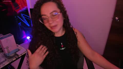 Snapshot of miss_alisse chatting on 05/15/26, 08:32 miss_alisse online show from 05/15/26, 08:32