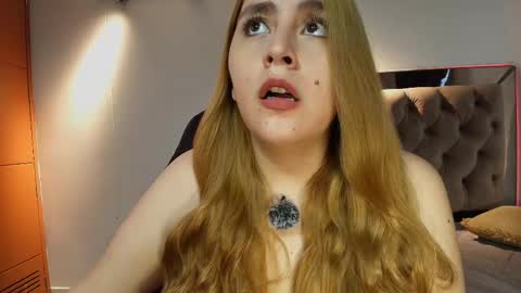 Anny online show from 12/23/25, 11:08