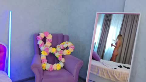 Snapshot of miss_barbie_ chatting on 04/14/26, 01:22 Kris online show from 04/14/26, 01:22