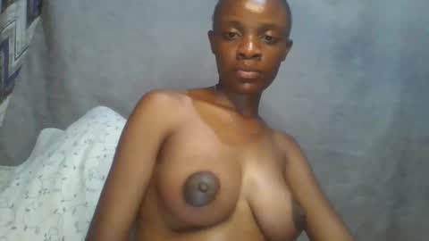 miss_belllo online show from 02/14/25, 10:17