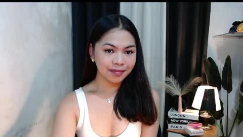 Snapshot of miss_briella chatting on 04/21/26, 03:50 Briella online show from 04/21/26, 03:50