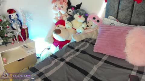 lucy 3 online show from 01/03/25, 12:43