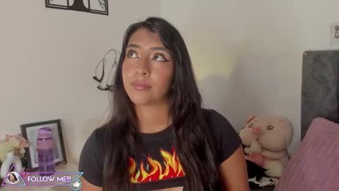 Snapshot of miss_brunette_ chatting on 02/03/26, 02:53 lucy 3 online show from 02/03/26, 02:53