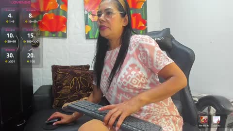 Snapshot of miss_clarepocahose chatting on 04/08/26, 01:49 Clare PocaHose online show from 04/08/26, 01:49