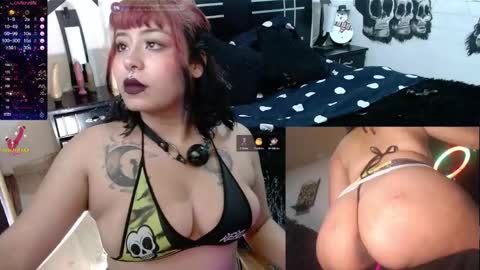 miss_clover online show from 12/30/24, 07:26